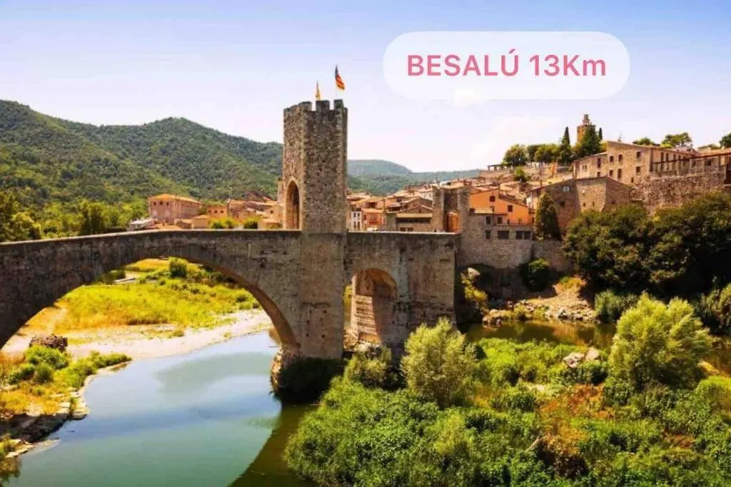 Holiday home Can Mosqueroles Casa En Castellfollit De La Roca Girona